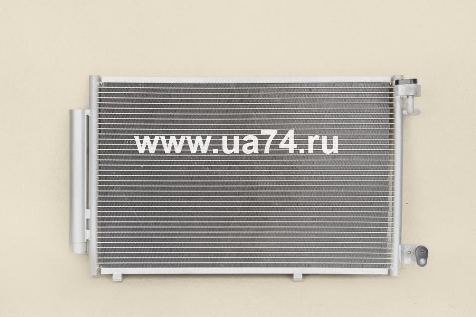 Радиатор кондиционера FORD FIESTA 09- (1526277 / ST-FDV4-394-0 / SAT)