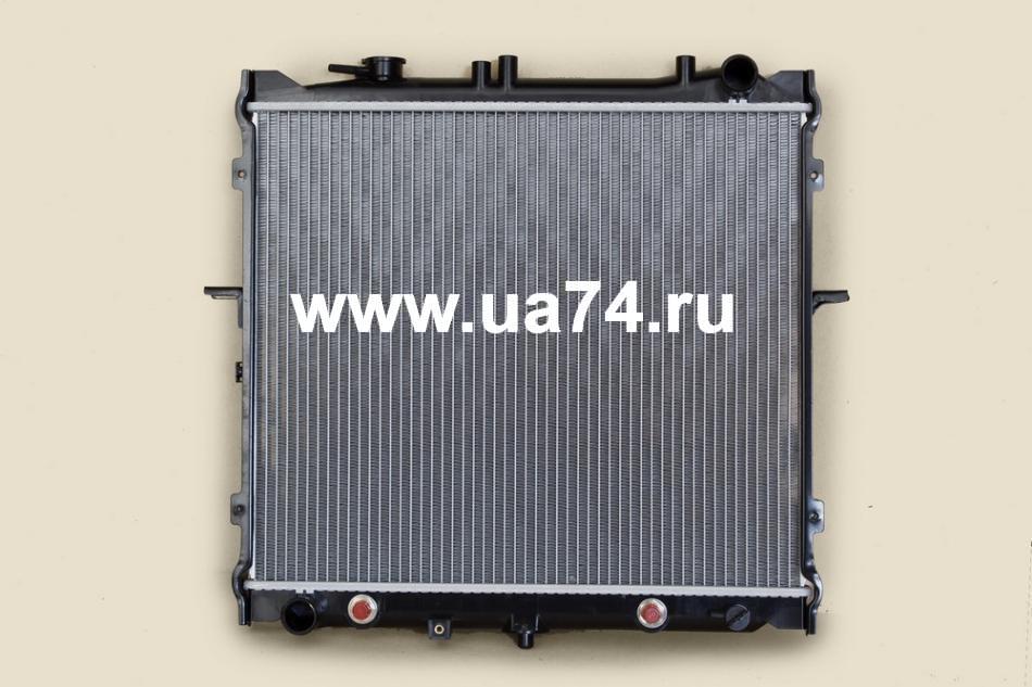Радиатор двс пластинчатый Kia Sportage 2.0 94-03 (0K02215200 / KI0006 / SAT)
