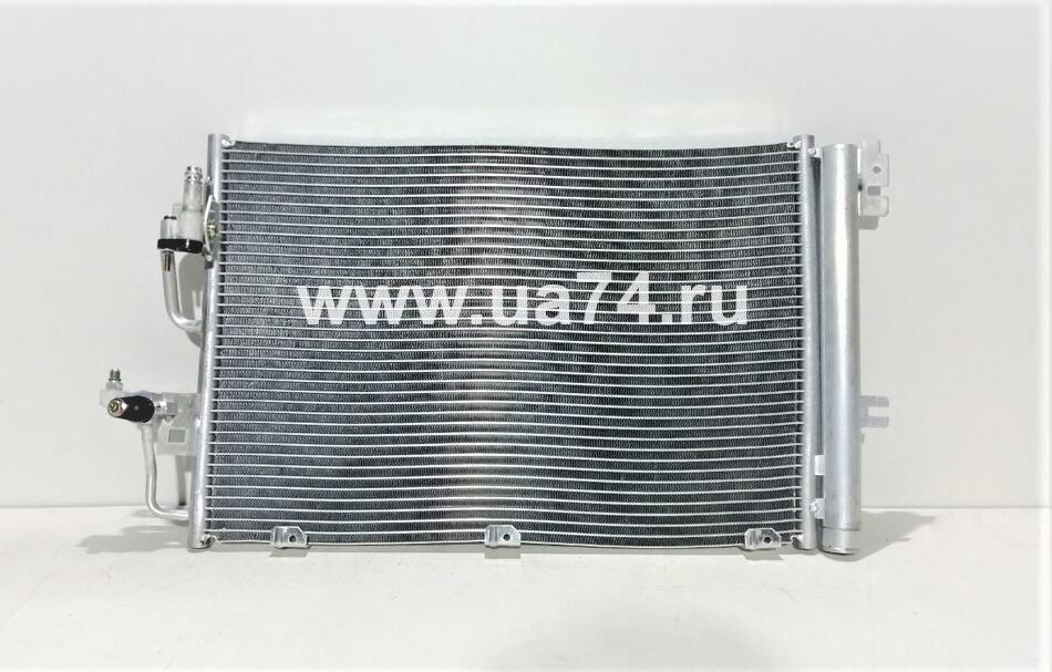 Радиатор кондиционера Opel Astra H / Zafira B 04-09 (104767LUC / Кривой) Дисконт 10%