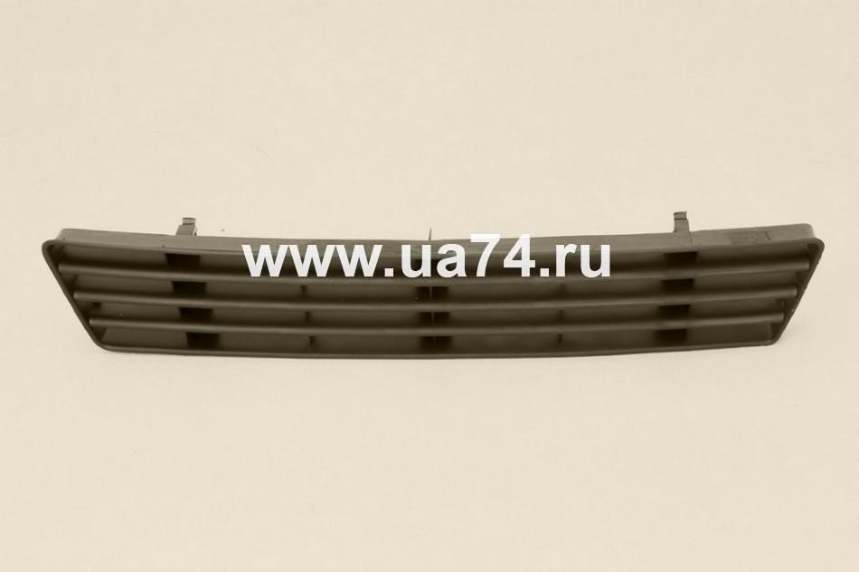 Решетка в бампер центр Audi A6 97-01 (4B,C5) (AD99012GA / TYG)