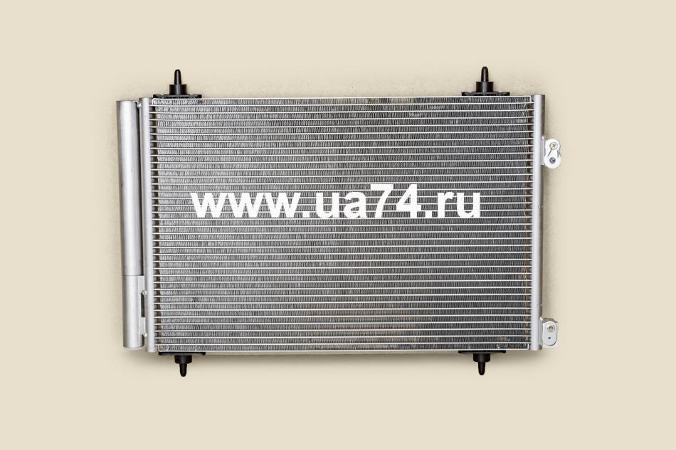 Радиатор кондиционера Citroen Berlingo / C4 / Peugeot 307 / 308 05- (104826L / Termal)