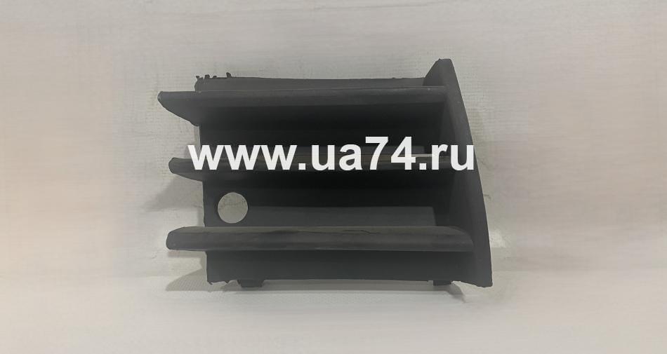 Решетка в бампер Skoda Octavia 04-08 Правая (ST-SD26-000G-1 / SD030535R) Китай