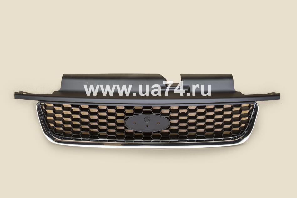 Решетка радиатора черная с хромом FORD ESCAPE `00-04 (UFJ01-32120 / FD07186GB)