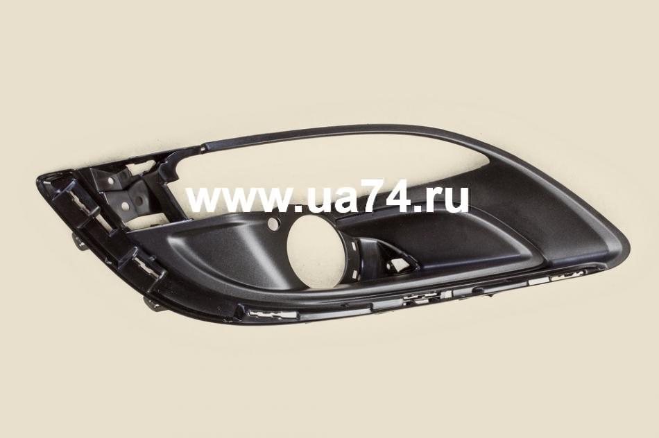 Решетка под птф Opel Astra J 12-15 RH ПРАВАЯ (442-2509R-UDN / OP99028CAR / UOG04-34212)