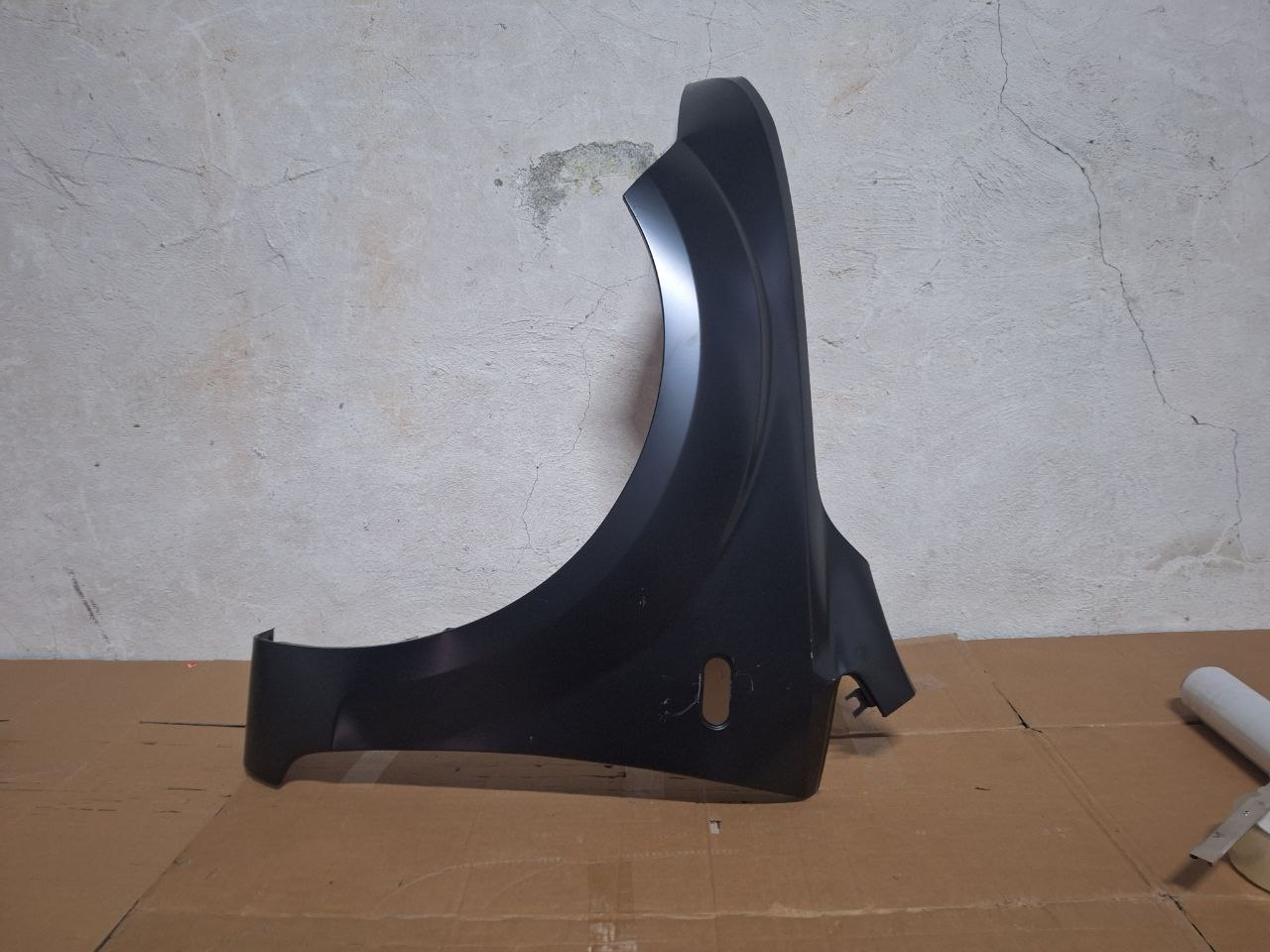 Крыло левое Ford Focus II 2004-2008 (Тайвань / Залом) Дисконт 20%