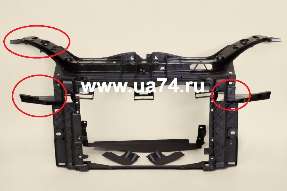 Рамка радиатора (пластик) Ford Fiesta 2001-2008 (Тайвань / Сломана) Дисконт 50%