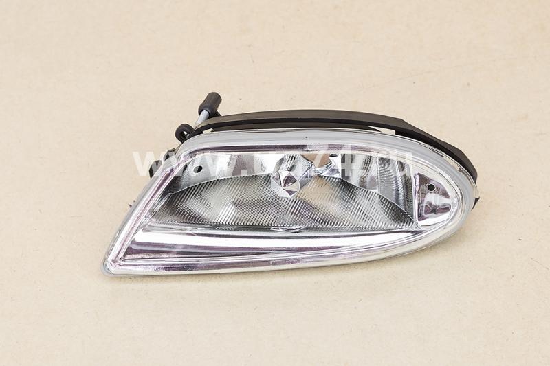 Туманка MERCEDES W163 02-04 LH левая (A1638200128 / ST-340-2001L / SAT)