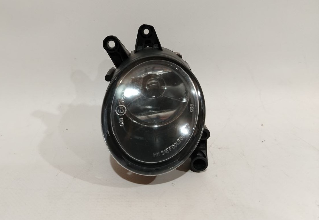 Туманка левая Audi A4 2000-2006 (Китай)